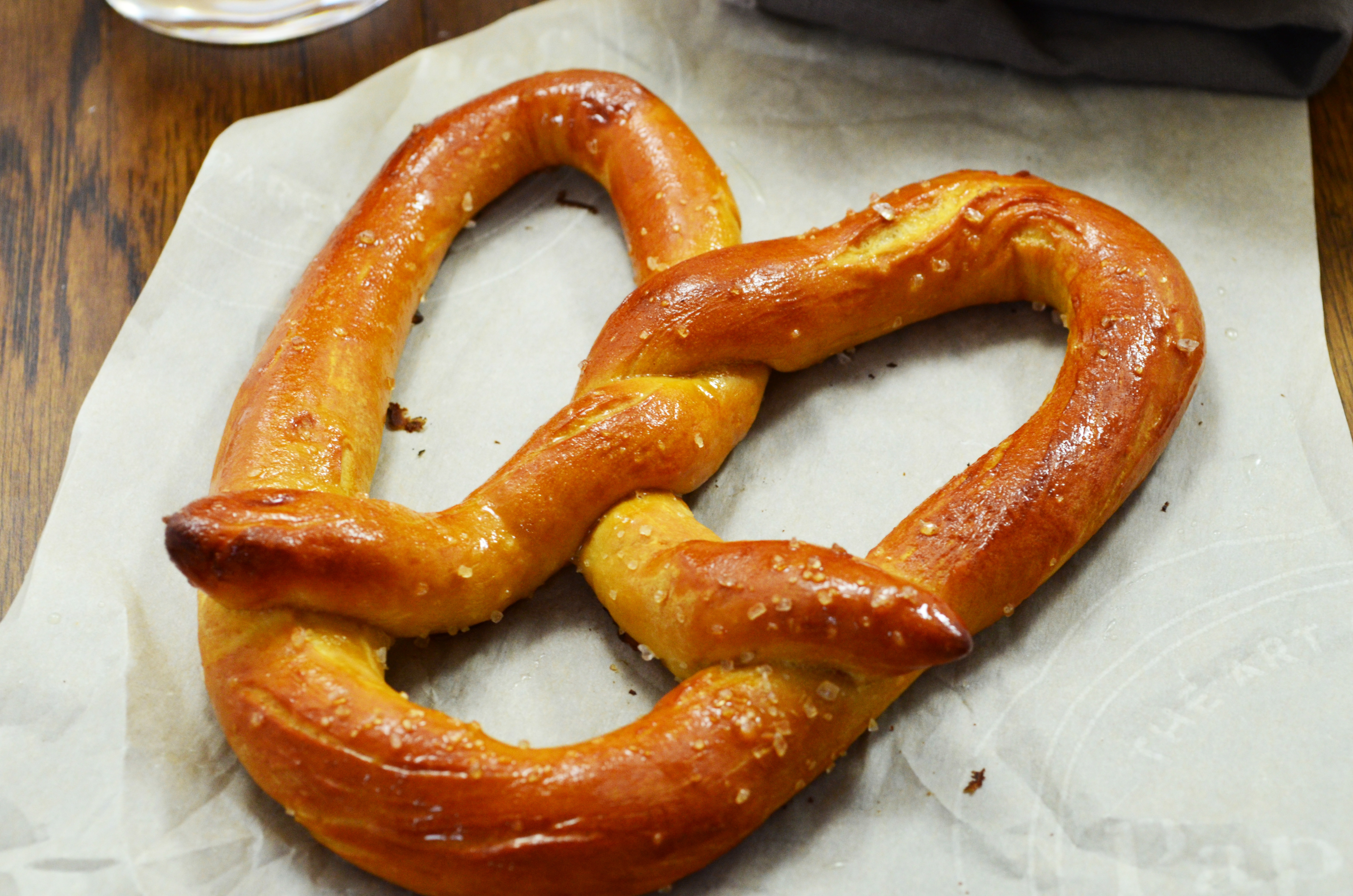 the best soft pretzels (copycat of the mall pretzels)